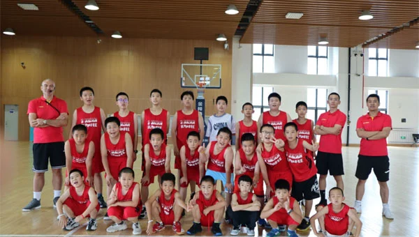 如何通过数据分析改进篮球比赛战术训练_0